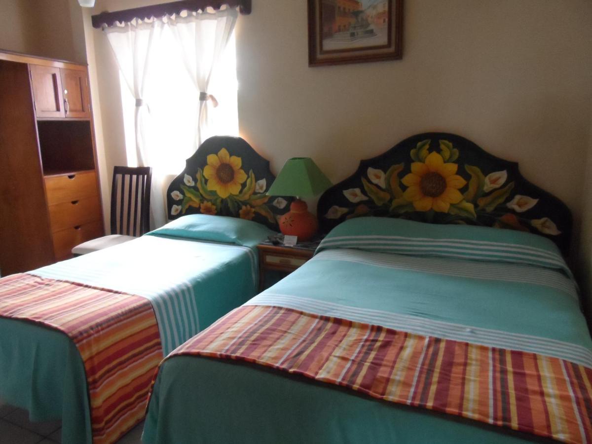Hotel Internacional Malitsin Гуанахуато Екстериор снимка